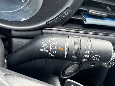 Used 2022 MAZDA MAZDA3 s FWD image 24