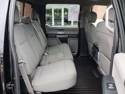 Used 2018 Ford F150 XLT w/ Equipment Group 302A Luxury AWD/4WD image 44