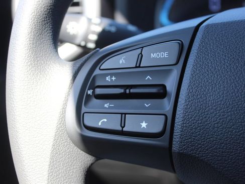 New 2026 Hyundai Venue SE FWD image 25