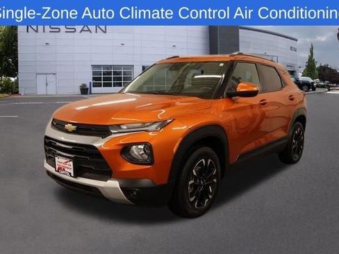 Used 2022 Chevrolet TrailBlazer LT w/ Sun and Liftgate Package AWD/4WD image 6
