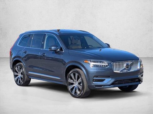 Used 2025 Volvo XC90 T8 Ultra w/ Protection Package Premier image 3