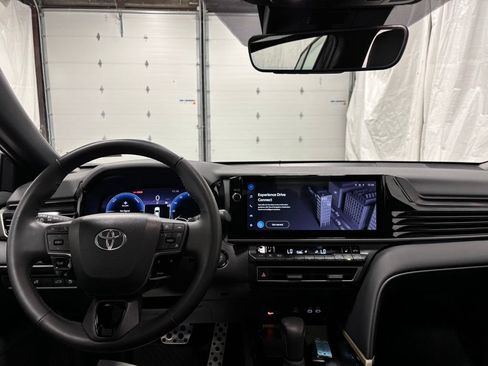 Used 2026 Toyota Camry XSE FWD image 16