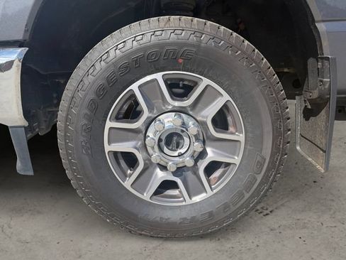 Certified 2025 Ford F350 Lariat w/ FX4 Off-Road Package AWD/4WD image 14