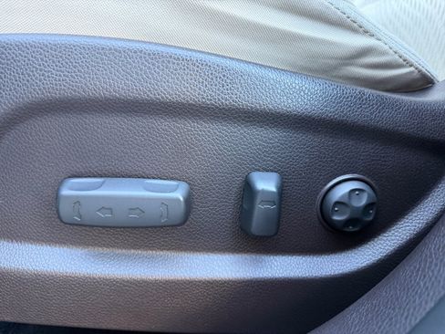 Used 2019 Hyundai Santa Fe XL SE image 14