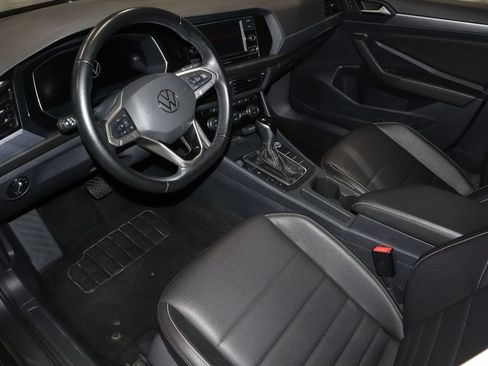 Used 2024 Volkswagen Jetta SE FWD image 24