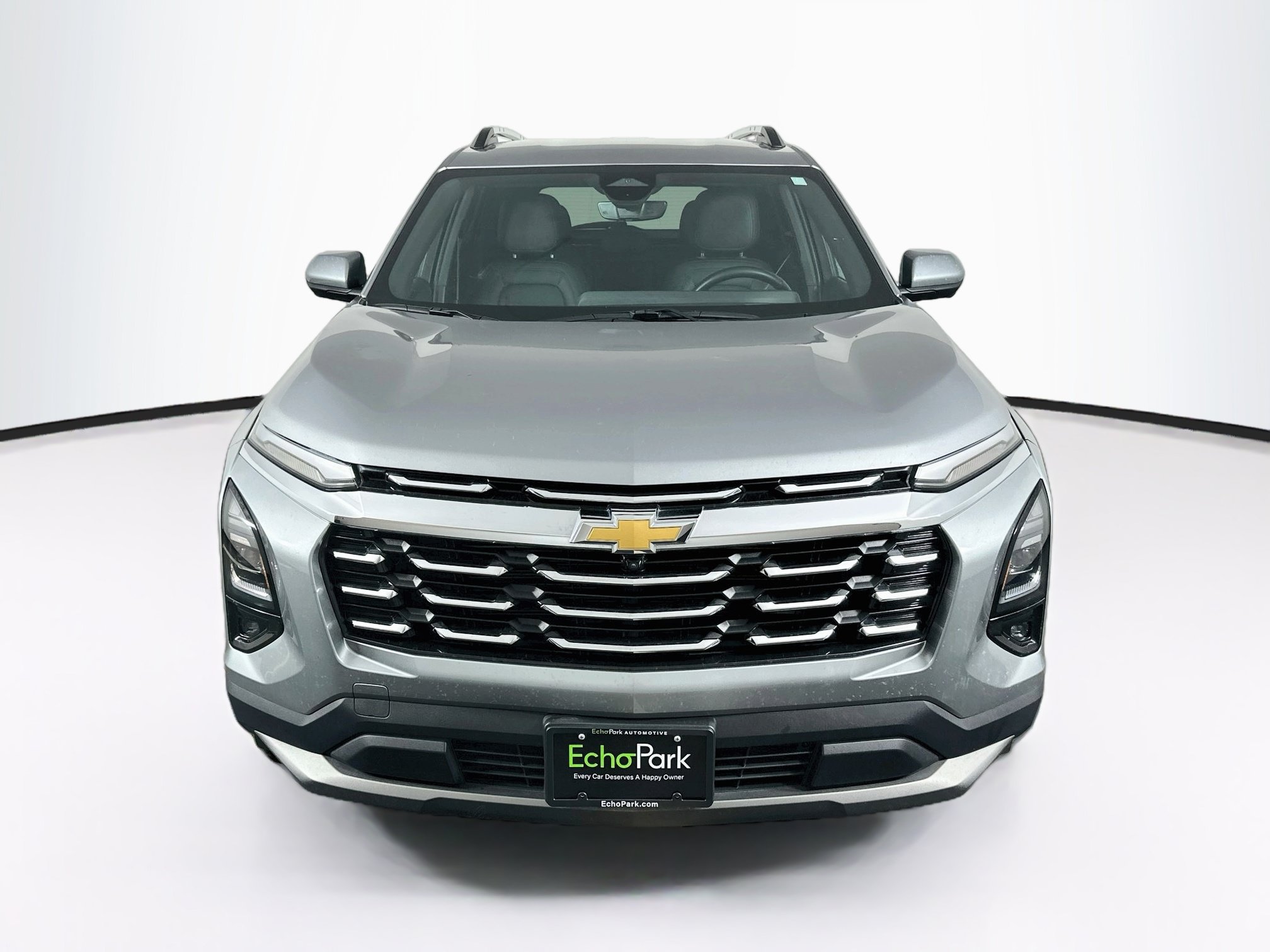 Used 2025 Chevrolet Equinox LT w/ Convenience Package II FWD image 2