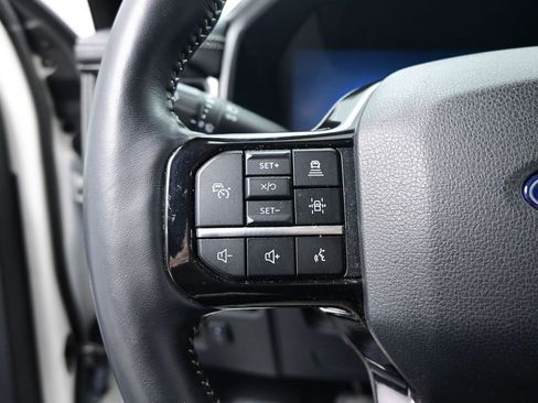 Used 2024 Ford F150 Lightning Platinum AWD/4WD image 15