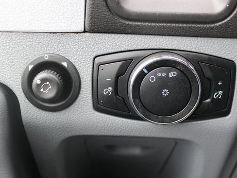 Used 2017 Ford Transit 350 XL image 12