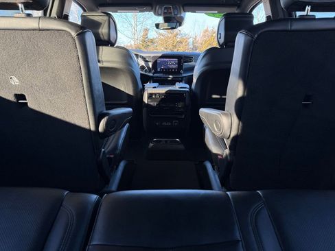 Certified 2024 Jeep Wagoneer Series III image 38