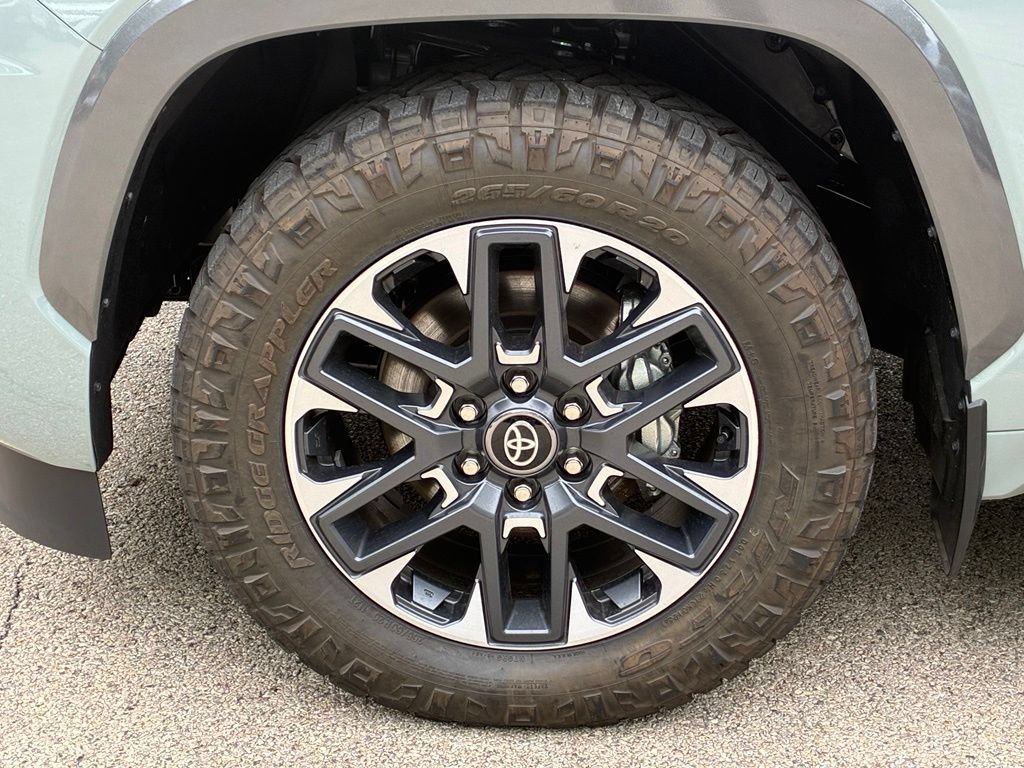 Used 2026 Toyota Sequoia Limited AWD/4WD image 15