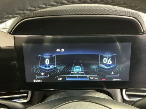 Used 2023 Hyundai Elantra Limited image 25