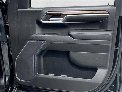 Used 2023 Chevrolet Silverado 1500 LT RWD image 19
