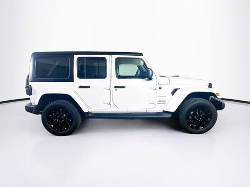 Used 2023 Jeep Wrangler Unlimited Sahara w/ Cold Weather Group AWD/4WD image 10