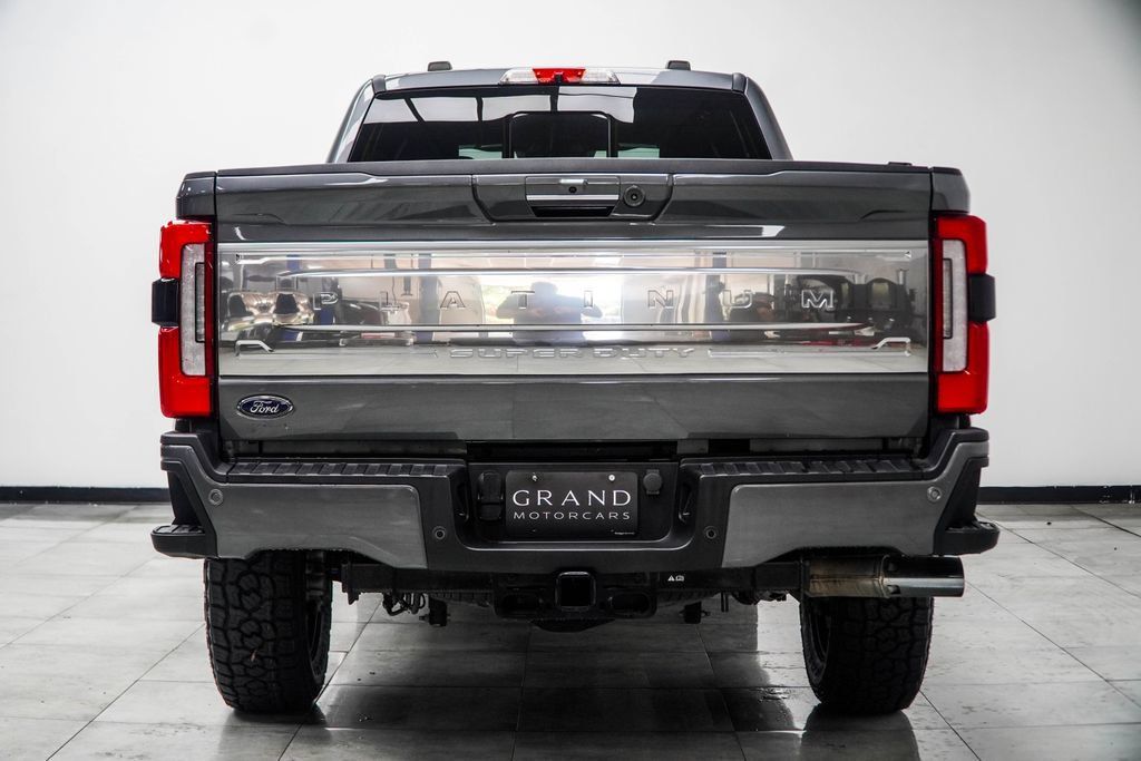 Used 2024 Ford F350 Platinum AWD/4WD image 17