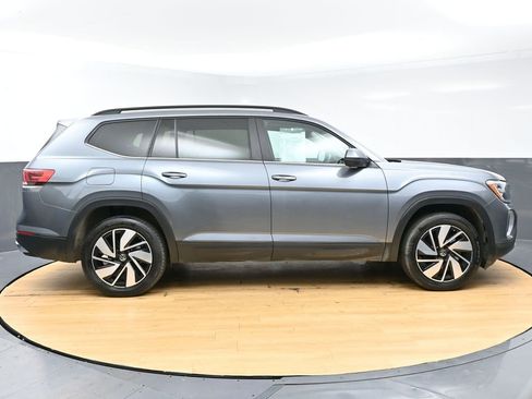 Used 2024 Volkswagen Atlas SE image 8