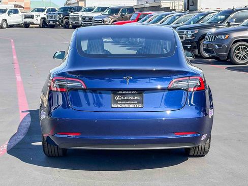 Used 2018 Tesla Model 3 Long Range image 3