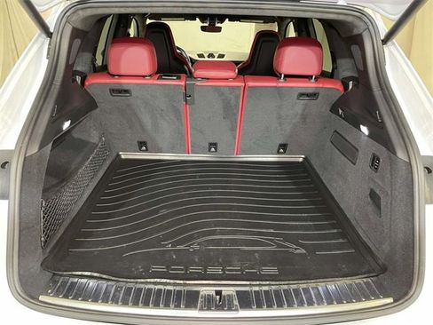 Used 2021 Porsche Cayenne Turbo image 18