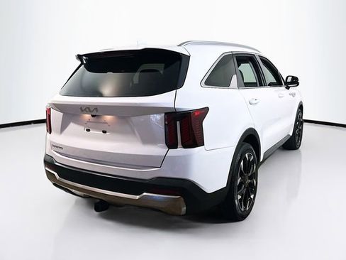 Used 2024 Kia Sorento SX image 12