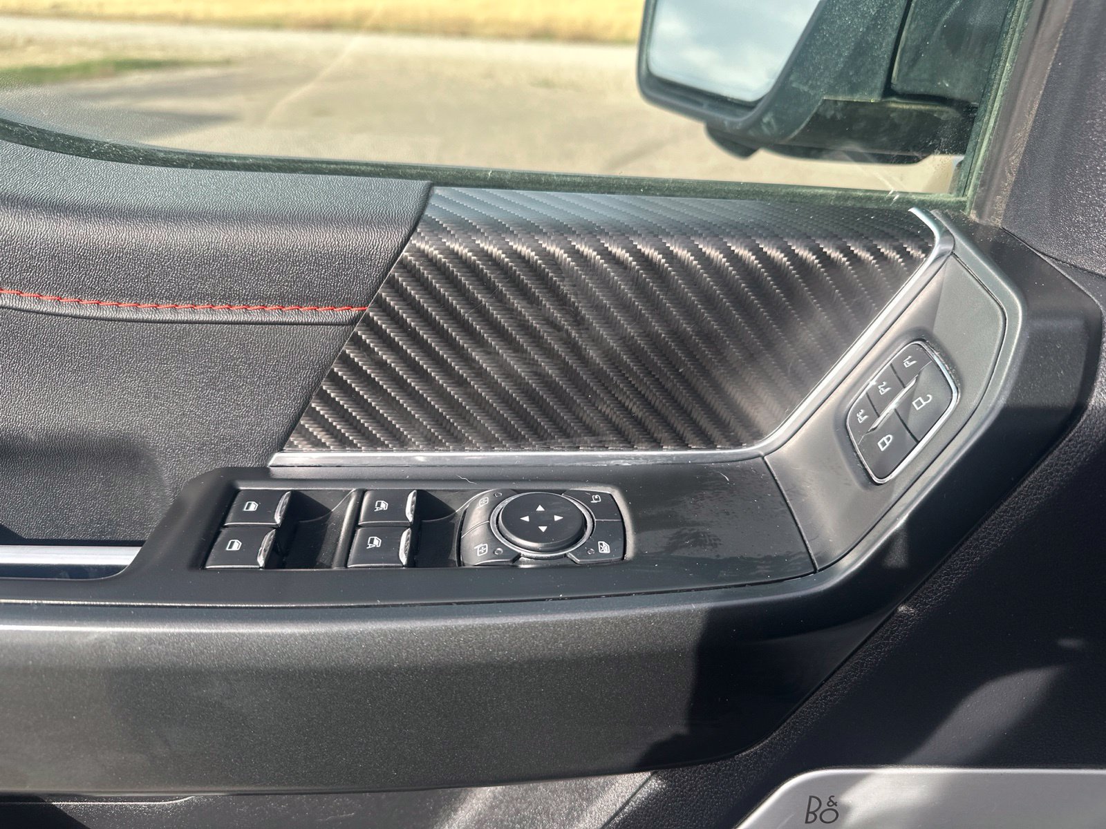 Used 2025 Ford F150 Raptor AWD/4WD image 8