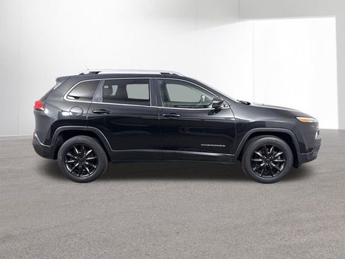 Used 2015 Jeep Cherokee Limited AWD/4WD image 35