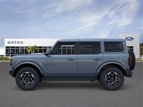 New 2025 Ford Bronco Outer Banks image 3