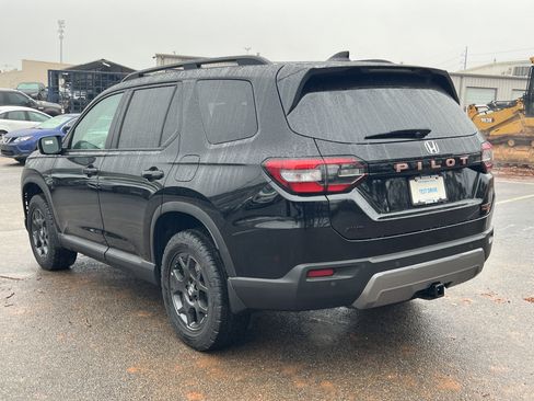 New 2026 Honda Pilot TrailSport image 7