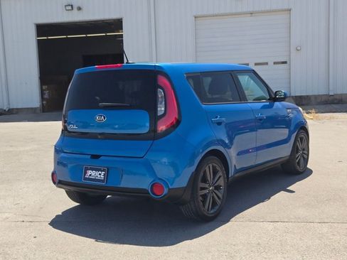 Used 2015 Kia Soul + w/ Audio Package FWD image 5
