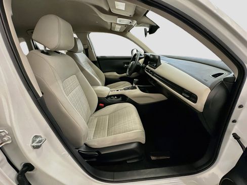 Used 2024 Honda HR-V LX image 31