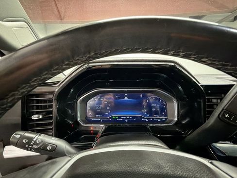 Used 2025 Chevrolet Silverado 1500 LT RWD image 11