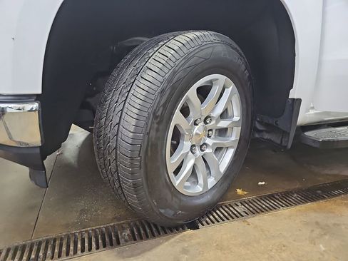 Used 2020 Chevrolet Silverado 1500 LT w/ All-Star Edition image 29