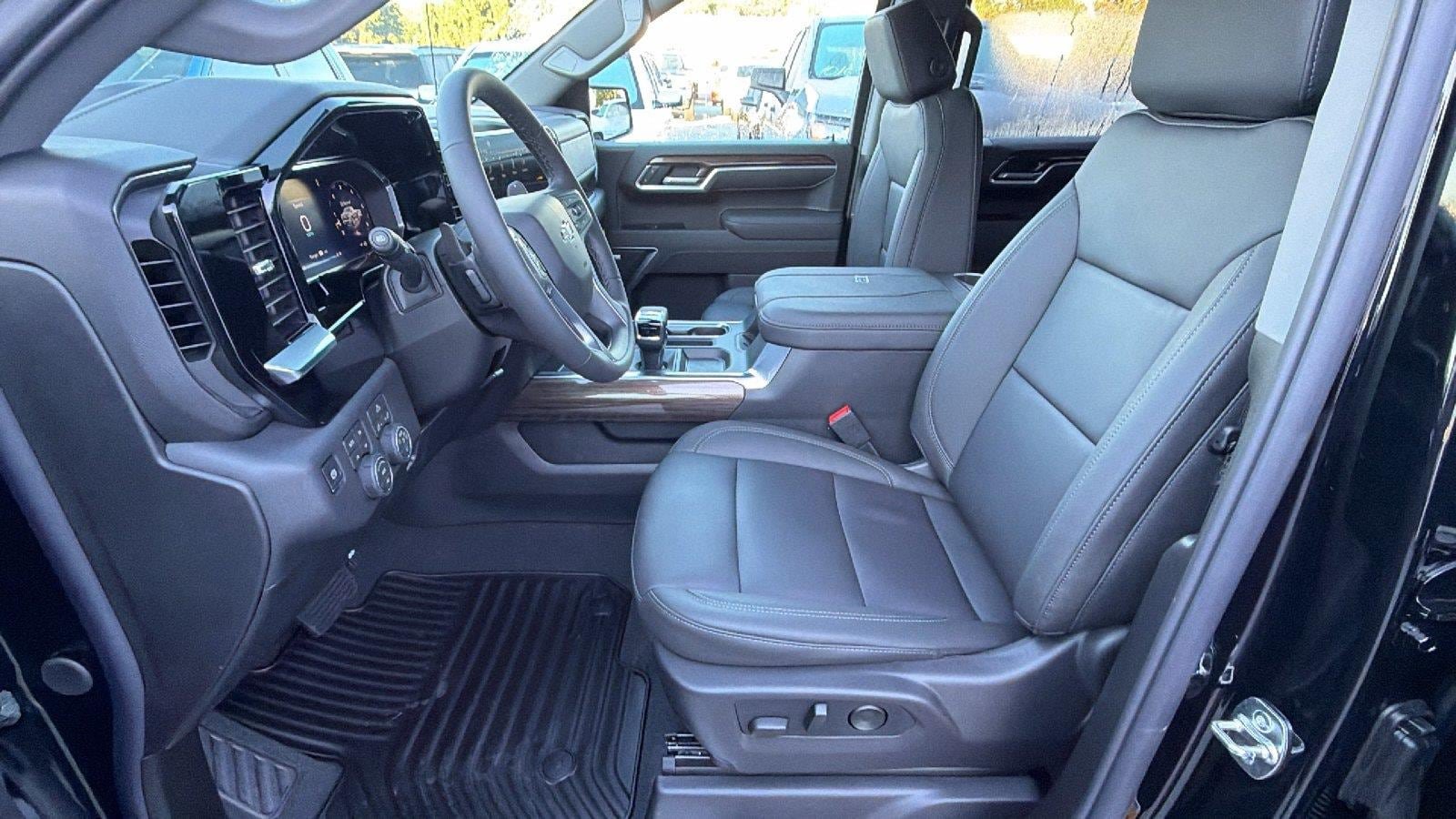 New 2026 Chevrolet Silverado 1500 RST w/ Convenience Package II AWD/4WD image 18