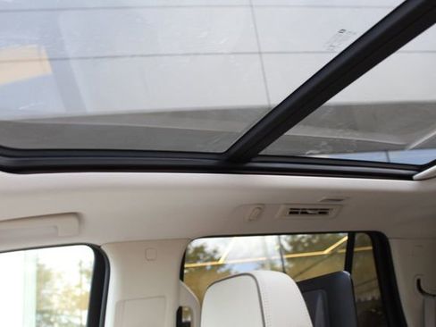 Used 2021 GMC Yukon Denali w/ Denali Ultimate Package image 22