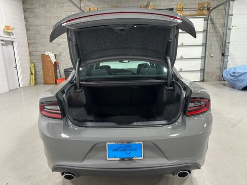 Used 2023 Dodge Charger R/T w/ Technology Group RWD image 21