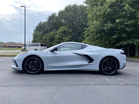 Used 2024 Chevrolet Corvette Stingray Coupe w/ Z51 Performance Package RWD image 6