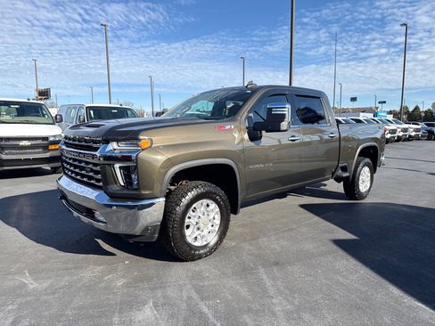 Used 2022 Chevrolet Silverado 2500 LTZ w/ LTZ Plus Package image 7