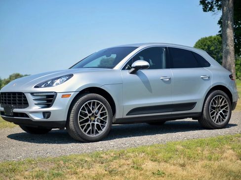 Used 2015 Porsche Macan S AWD/4WD image 10