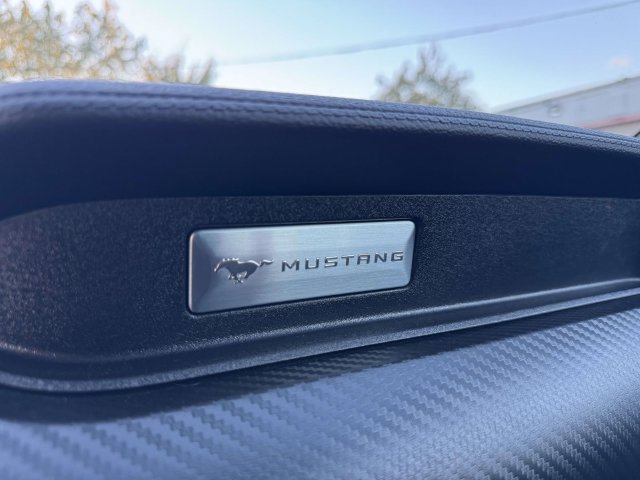 Used 2022 Ford Mustang Coupe RWD image 38