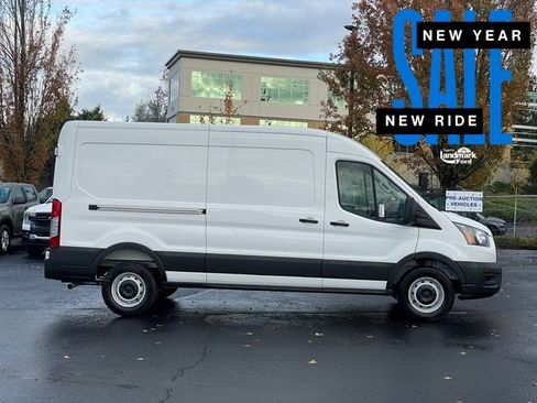 New 2026 Ford Transit 250 148 Medium Roof w/ Load Area Protection Package image 3