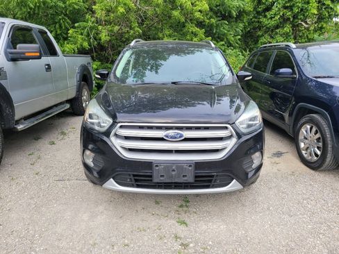Used 2017 Ford Escape Titanium w/ Canadian Touring Package AWD/4WD image 2