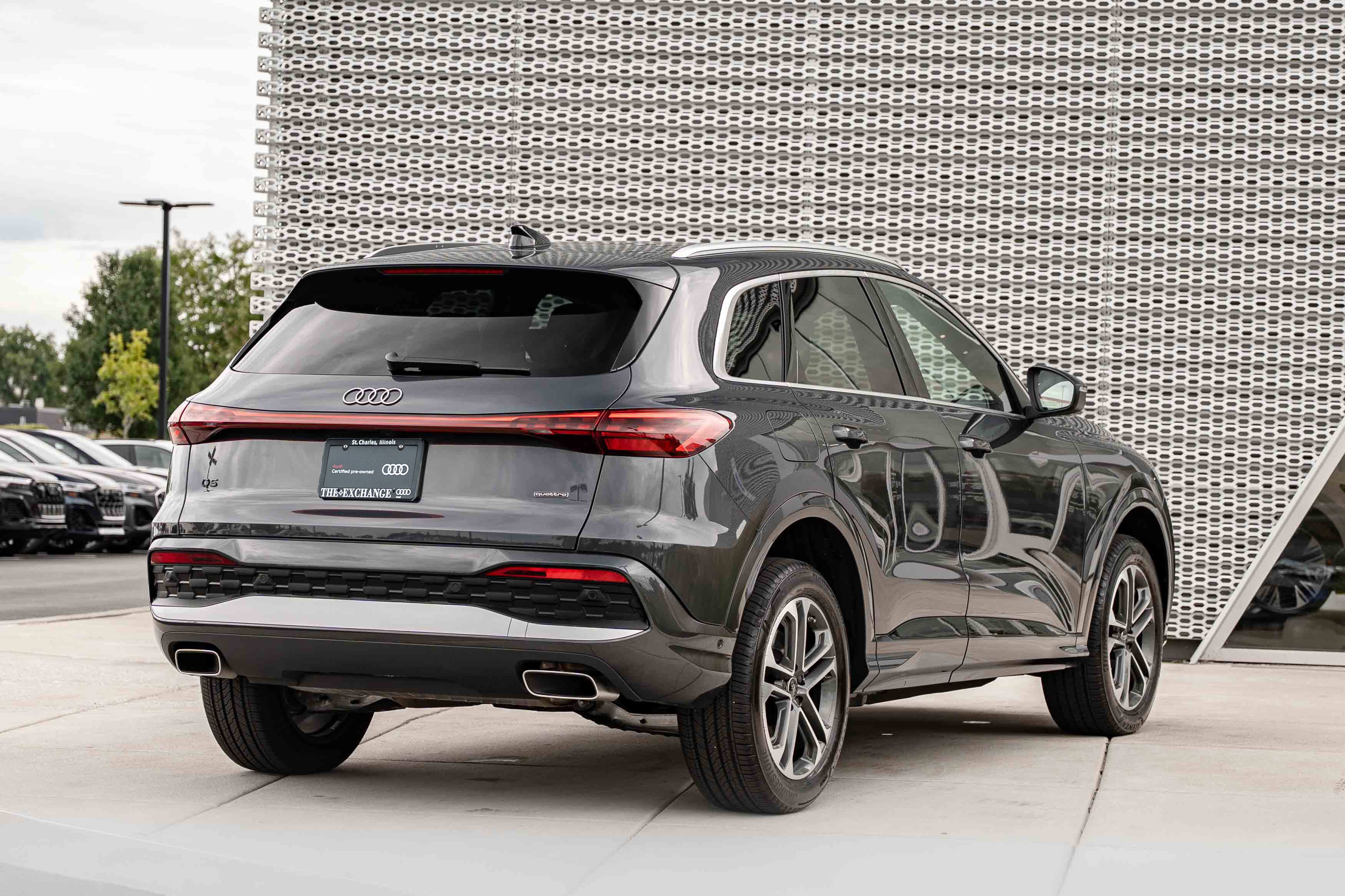 Certified 2025 Audi Q5 Premium w/ Convenience Package AWD/4WD image 4