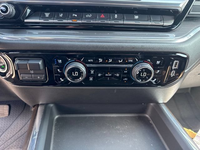 Used 2025 Chevrolet Silverado 3500 High Country w/ High Country Premium Package AWD/4WD image 35