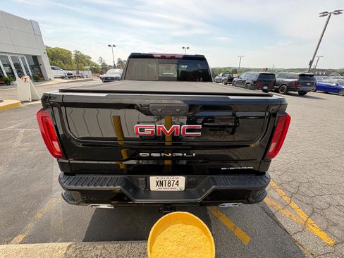 Used 2022 GMC Sierra 1500 Denali w/ Denali Reserve Package image 7