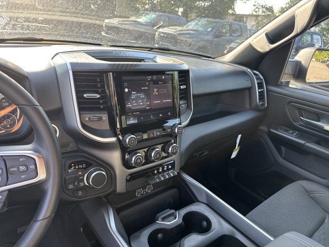New 2026 RAM 1500 Express AWD/4WD image 26