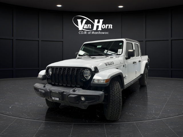 Used 2023 Jeep Gladiator Sport AWD/4WD image 3