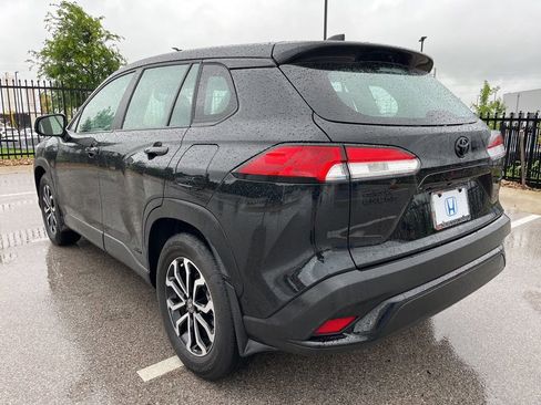 Used 2024 Toyota Corolla Cross AWD Hybrid image 6