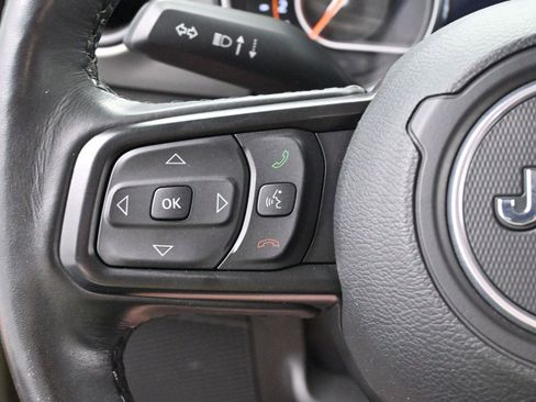 Used 2022 Jeep Wrangler Unlimited Sport image 17