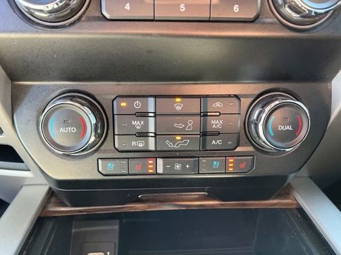 Used 2019 Ford F150 Lariat image 21