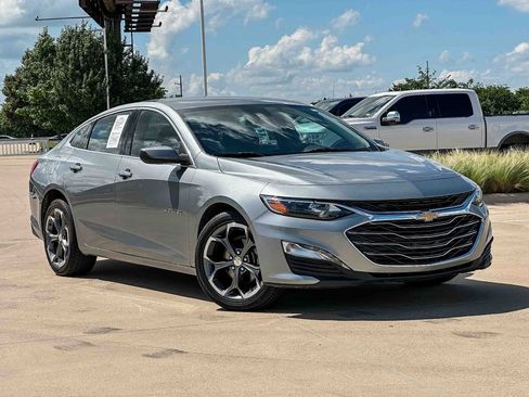Used 2024 Chevrolet Malibu LT FWD image 11