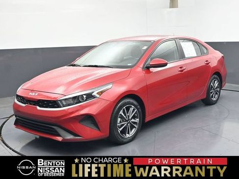 Used 2024 Kia Forte LXS FWD image 1