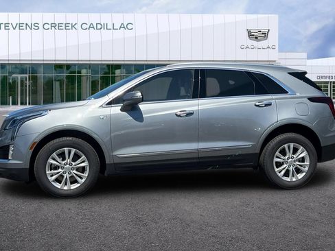 Used 2025 Cadillac XT5 Luxury w/ LPO, Floor Liner Package FWD image 6